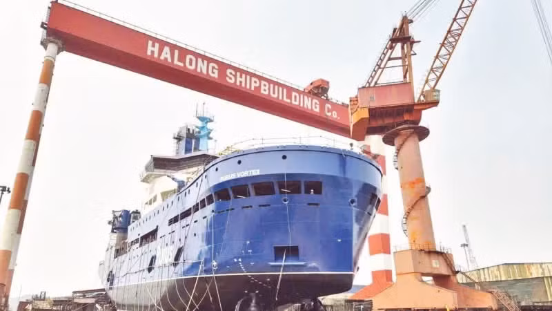 Photo: A Commissioning Service Operation Vessel (CSOV) supporting the construction, operation and maintenance of offshore wind farms is being built at Ha Long Shipbuilding Company.