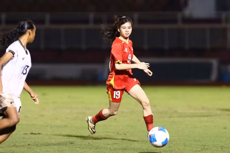 Viet Nam beat Indonesia 4-0 to secure a place in the final against Thailand. (Photo: VFF)