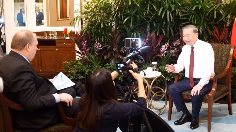 General Secretary of the Communist Party of Viet Nam Central Committee and State President To Lam in an interview with Reuters. (Photo: VNA)