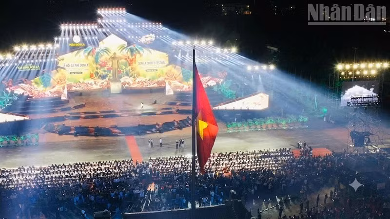 The opening ceremony of the second Son La Coffee Festival.