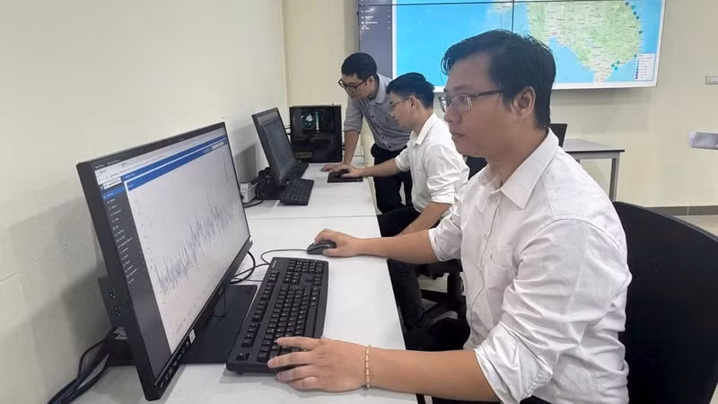 Staff from the Institute for Nuclear Science and Technology operate the EU-funded environmental radiation monitoring and early warning network.