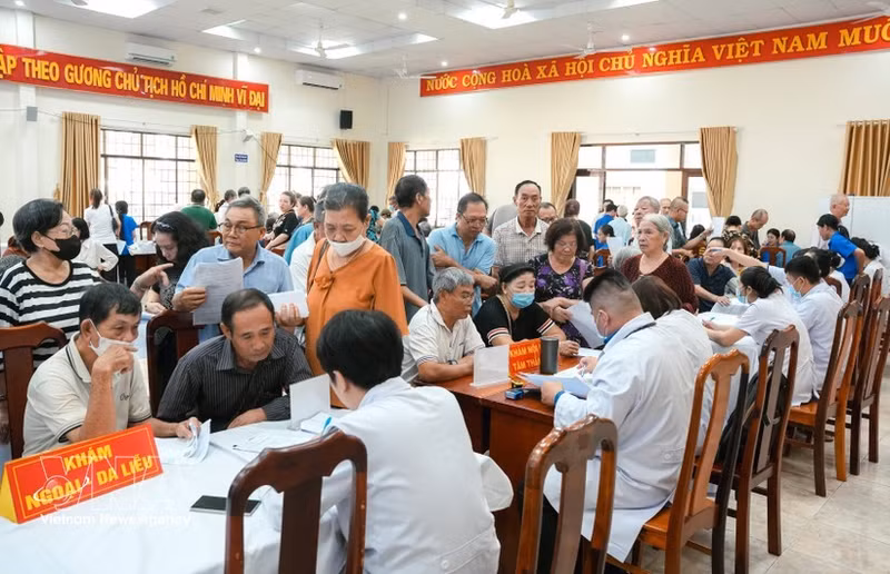 Ho Chi Minh City-based hospitals launch health checkups for policy beneficiaries