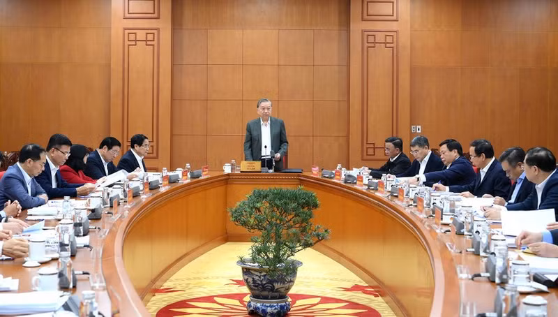 An overview of the working session (Photo: Dang Khoa)