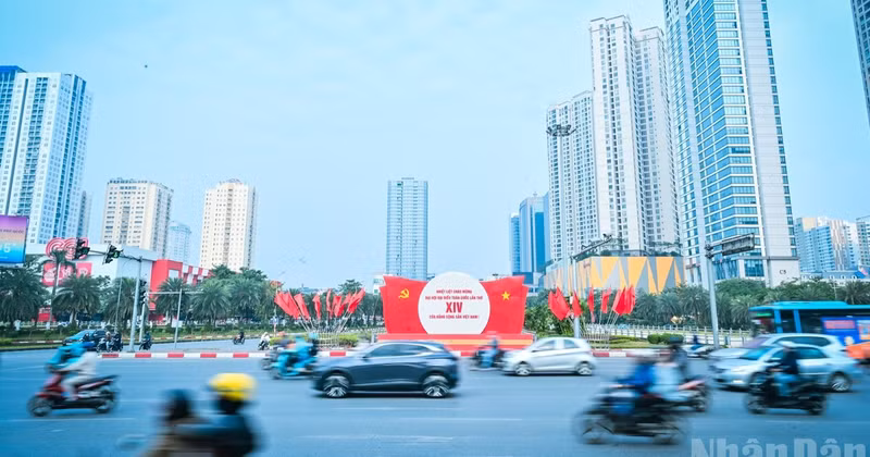 Red hues across many streets create vivid images of the Capital welcoming the 14th National Party Congress.