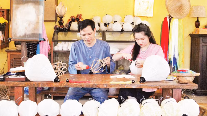 Vo Dinh Hoang and his lanterns.