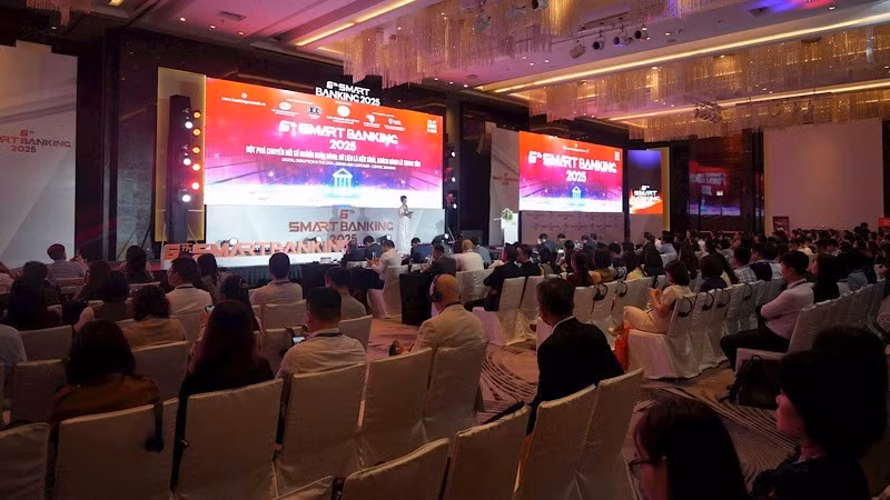 Overview of the Smart Banking 2025 event.