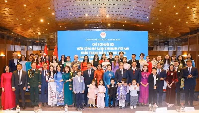 NA Chairman asks Vietnamese in Türkiye to build increasingly strong community
