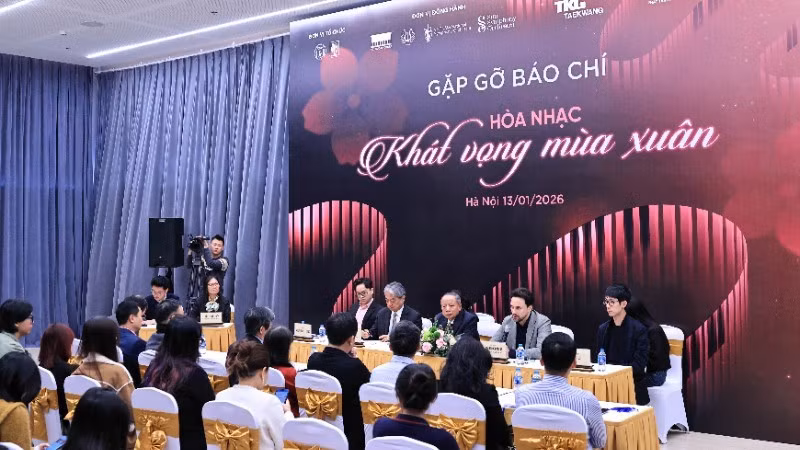The press briefing on the concert. 