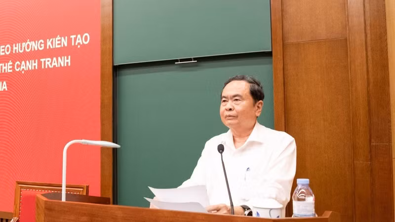 NA President Tran Thanh Man delivers an address to the second refresher course on knowledge and skills for members of the 14th Party Central Committee in Ha Noi on September 16. (Photo: Lam Hien)