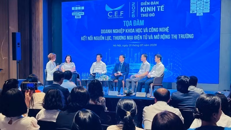 A discussion at the forum.