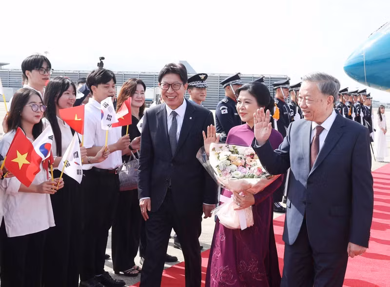 vna-potal-tong-bi-thu-tham-thanh-pho-busan-han-quoc-8207028.jpg