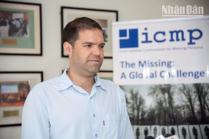 According to an expert from the International Commission on Missing Persons (ICMP), given Viet Nam’s hot and humid tropical climate, adopting NGS technology is the most effective solution for analysing degraded samples.