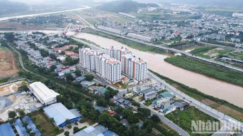 The Hacom Riverside social housing project in Lao Cai offers 760 apartments. (Photo: Cong Hai)