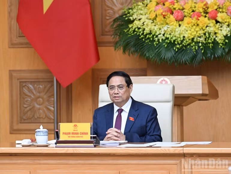 Prime Minister Pham Minh Chinh addresses the 14th meeting of the Central Council for Emulation and Commendation in Ha Noi on October 20 (Photo: Tran Hai)