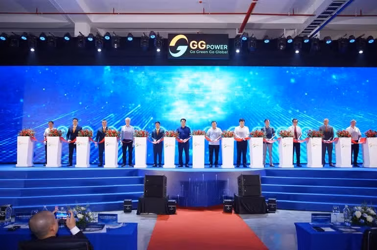 The inauguration of the battery energy storage system in Hung Yen Province.