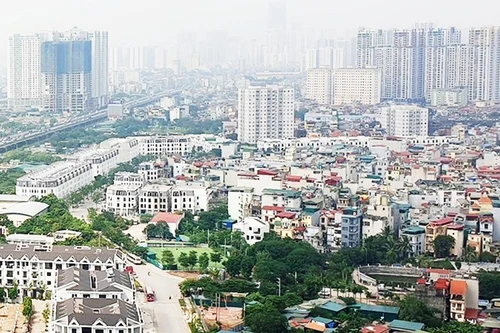 Air pollution due to fine dust in Ha Noi often exceeds safe levels. (Photo: NAM NGUYEN)