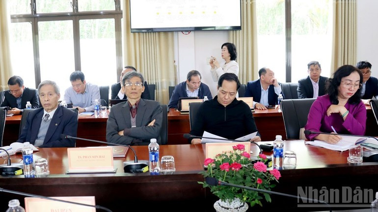 Delegates attended the session. (Photo: NDO)