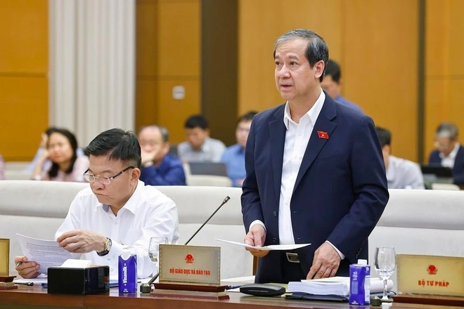 Minister of Education and Training Nguyen Kim Son speaks at the meeting (Photo: VNA)