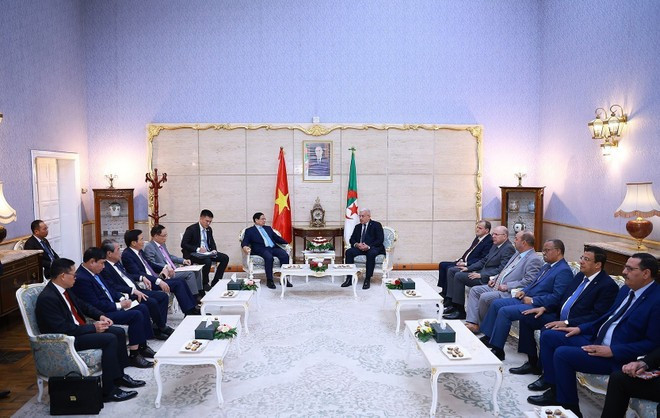 At the meeting between Prime Minister Pham Minh Chinh and Speaker of the National People&apos;s Assembly (APN) of Algeria Ibrahim Boughali (Photo: VNA)
