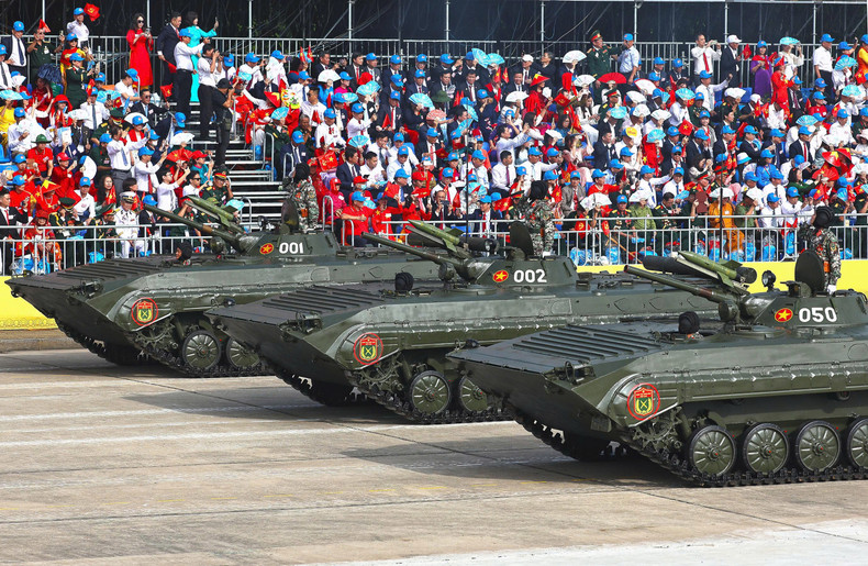 Modern military hardware on Ba Dinh Square during the grand national celebration 19-khoi-khi-tai-quan-su-hien-dai-tren-quang-truong-ba-dinh-trong-ngay-dai-le.jpg