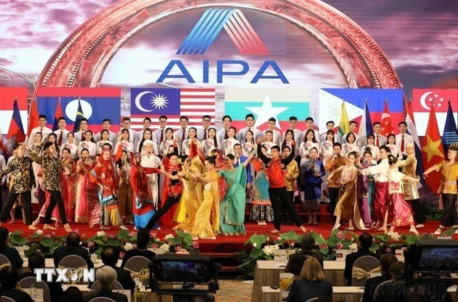 An art performance at the opening ceremony of the 41st General Assembly of the Association of Southeast Asian Nations (AIPA 41) held in Ha Noi on September 8, 2020. (Photo: VNA) An art performance at the opening ceremony of the 41st General Assembly of the Association of Southeast Asian Nations (AIPA 41) held in Ha Noi on September 8, 2020. (Photo: VNA)