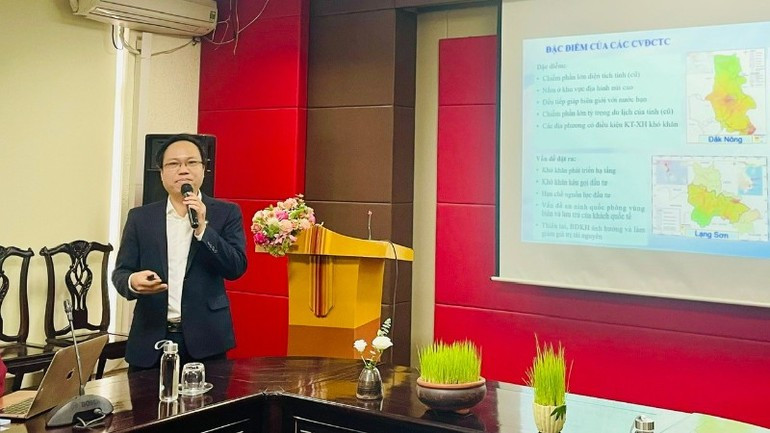 Dr. Le Quang Dang speaking at the workshop dag-9373.jpg