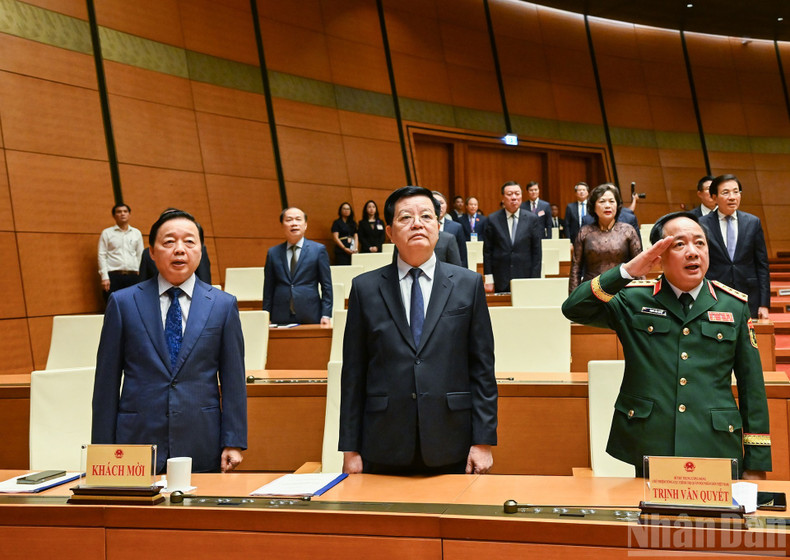 Invited delegates at the meeting. 3-6294.jpg