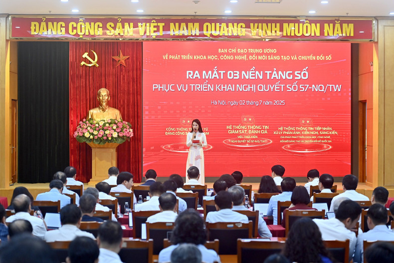 The launch of the three digital platforms. a2-bnd-1160.jpg