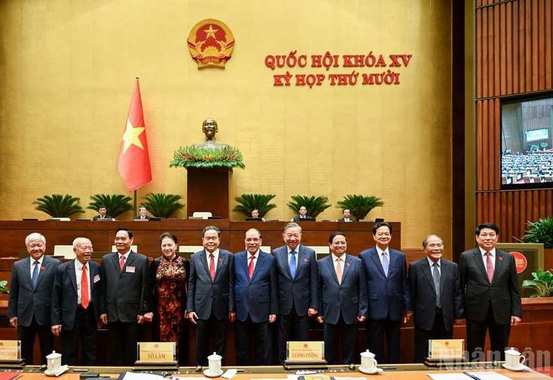Current and former Party and State leaders at the opening session. 16.jpg