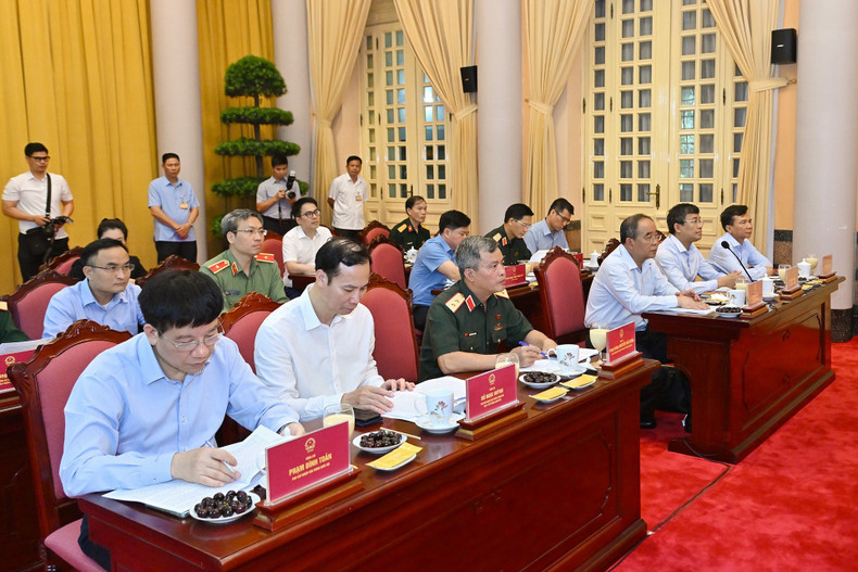 Members of the Council’s supporting agency. 6.jpg