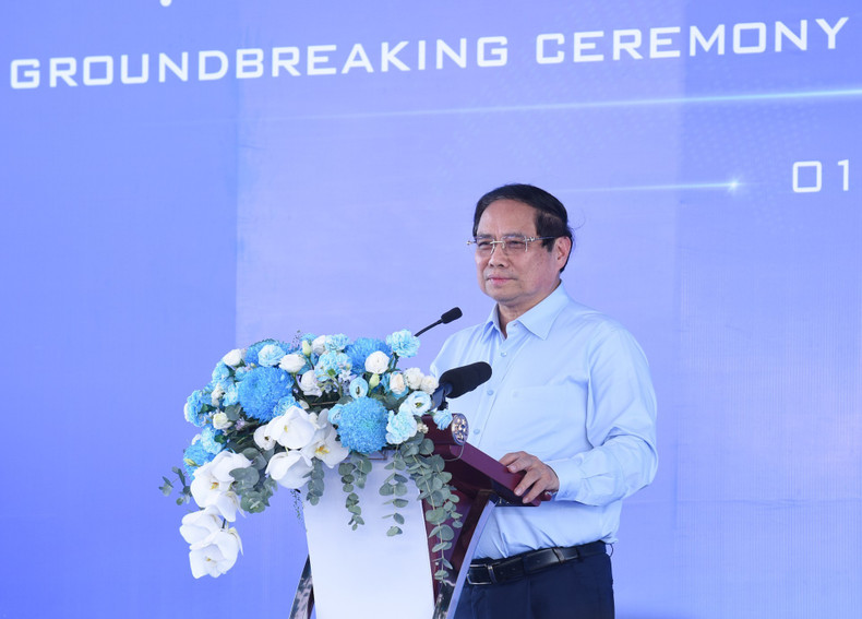 PM Pham Minh Chinh speaks at the event.