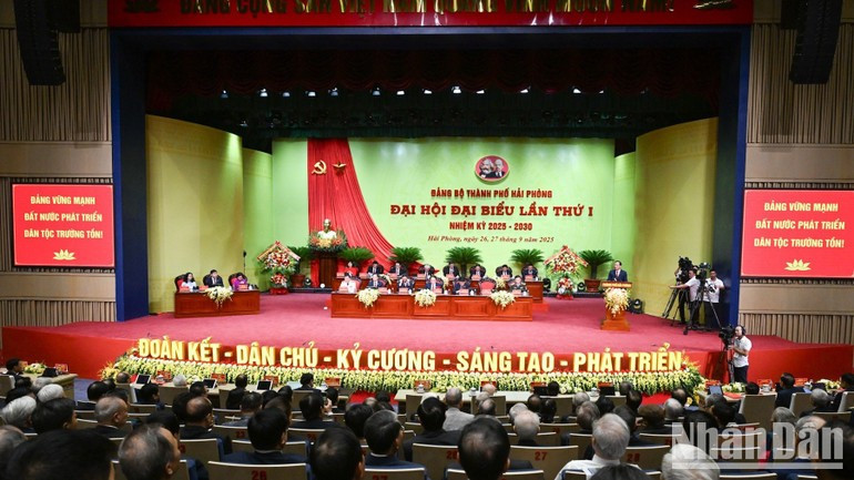 The Party Congress of Hai Phong for the 2025–2030 tenure. (Photo: Tran Hai) ndo-br-a4-3959.jpg