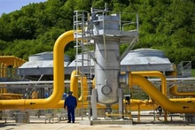 At the Bulgartransgaz gas compressor station in Ihtiman, Bulgaria. (Photo: AFP/VNA)