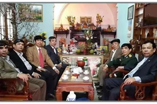 A teaching family with 15 Party members