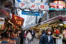 At a market in Tokyo, Japan (Photo: AFP/VNA)