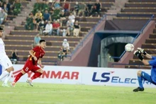In the match (Photo: VNA)