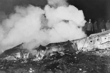The wreckage of a US B-52 strategic bomber shot down by Hanoi troops and people on the night of December 26, 1972. (Photo: VNA)