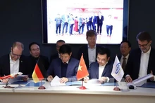 At the signing ceremony of the MoU (Photo: VNA)