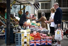 A market in central London, England. (Photo: Reuters)