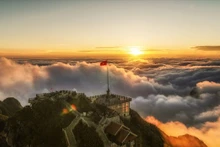 Coming to Sa Pa, visitors are not only satisfied with the natural scenery but also have an opportunity to practice sports and improve their health. (Photo: VNA)