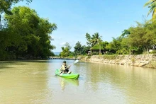 A day to explore three lakes is a memorable journey. (Photo: NDO)