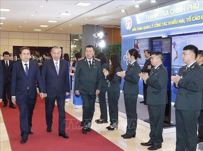 Party General Secretary To Lam, National Assembly Chairman Tran Thanh Man and other Party and State leaders attend the 80th anniversary of the traditional day of Viet Nam&apos;s inspection sector. (Photo: VNA)