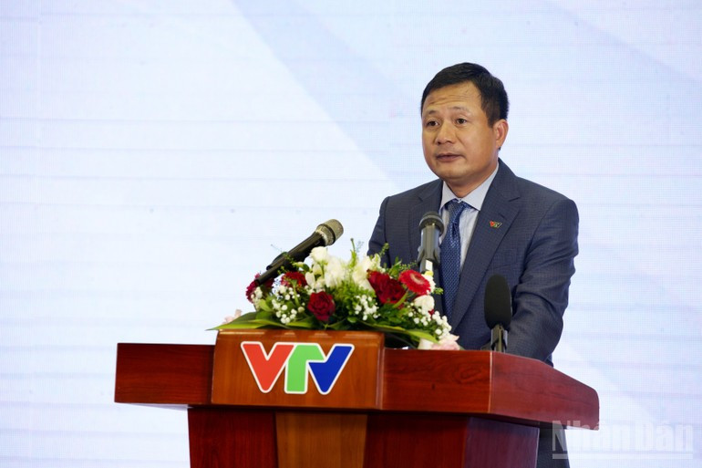 Do Duc Hoang, Deputy Director General of Viet Nam Television, speaking at the ceremony. (Photo: nhandan.vn) phatbieu-22825.jpg