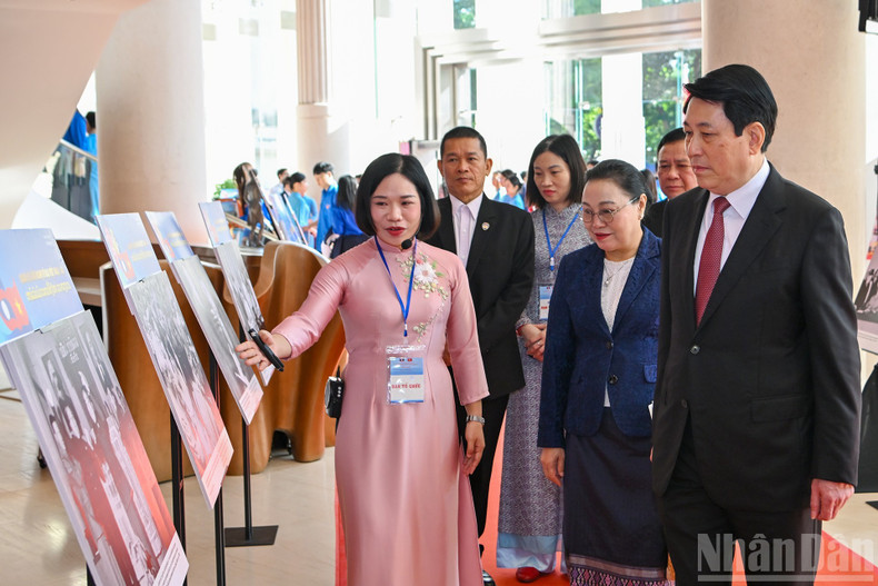 State President Luong Cuong and delegates visited a sideline exhibition marking the milestone.