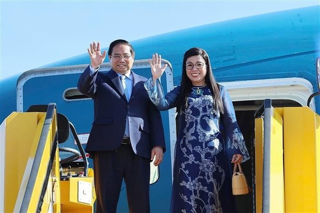 PM Pham Minh Chinh and his spouse leave Stockholm for Hanoi, successfully concluding their official visit to Sweden. (Photo: VNA) PM Pham Minh Chinh and his spouse leave Stockholm for Hanoi, successfully concluding their official visit to Sweden. (Photo: VNA)