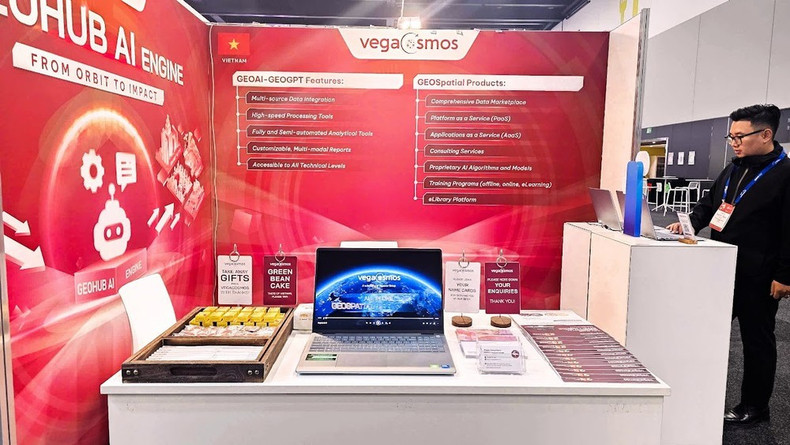 The VegaCosmos exhibition booth at the International Astronautical Congress. img-7081.jpg