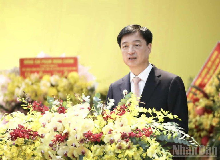Nguyen Duy Ngoc, Politburo member, Secretary of the PCC and Chairman of the PCC’s Inspection Commission, delivers his directive speech at the congress. (Photo: nhandan.vn) daihoihungyen-031025-3.jpg