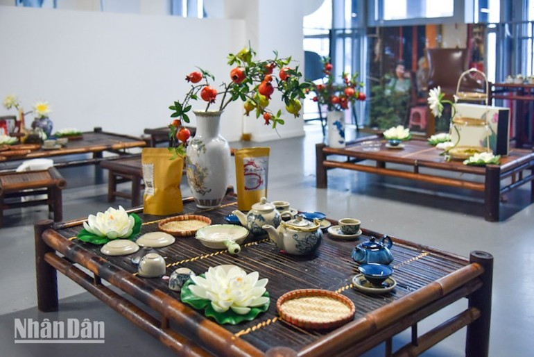 A warm and traditional setting evokes the feeling of being in a Vietnamese countryside village. (Photo: MINH DUY) bonjour-vn-ngay-1-duy-2.jpg