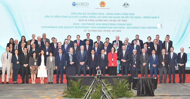 Participants in the OECD - Southeast Asia Ministerial Forum held in Ha Noi on October 26, 2023 (Photo: VNA) oecd-southeast-asia-regional-programme-1.png