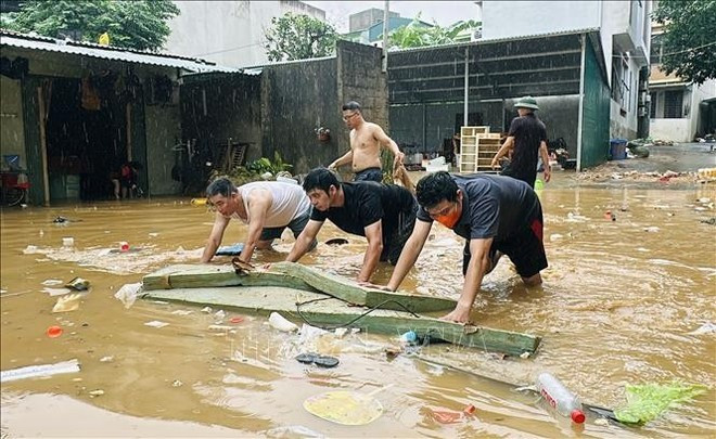 Addressing storm aftermath in Ha Giang ward of Tuyen Quang province (Photo: VNA) Addressing storm aftermath in Ha Giang ward of Tuyen Quang province (Photo: VNA)